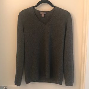 Grey cashmere sweater